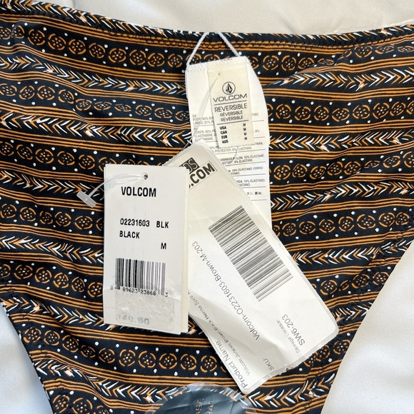 Volcom | Reversible Bikini Bottoms - Picture 7 of 8